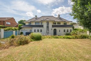 Photo 32- click for photo gallery